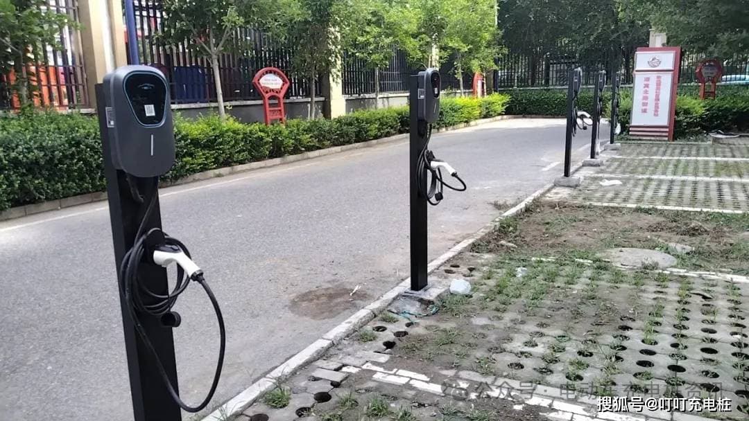 快充桩和慢充桩怎么选？优缺点都说清楚了！