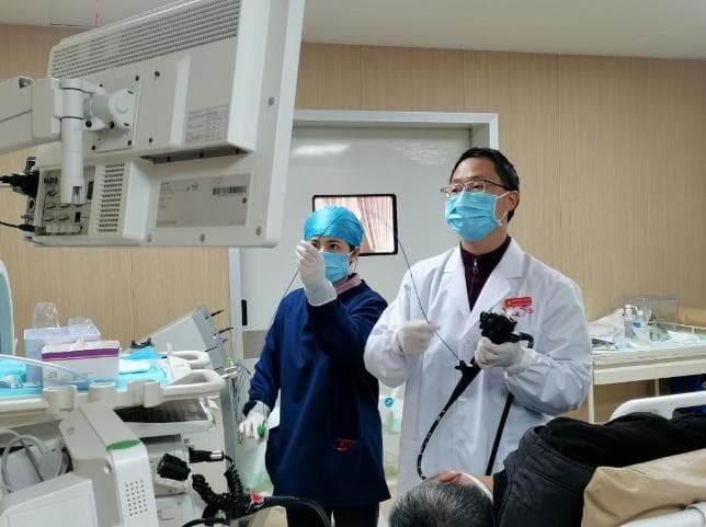 惊险！鱼刺卡食管，距离主动脉仅1毫米！