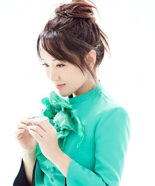 杨钰莹：从“甜歌女王”到“乘风破浪的姐姐”