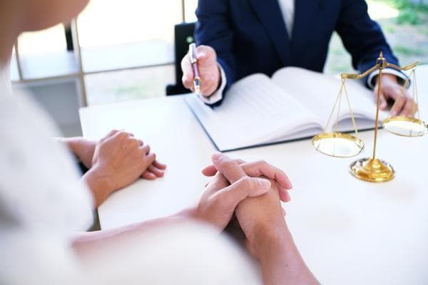 怎样拟劳动合同：一份合法有效的劳动关系基石