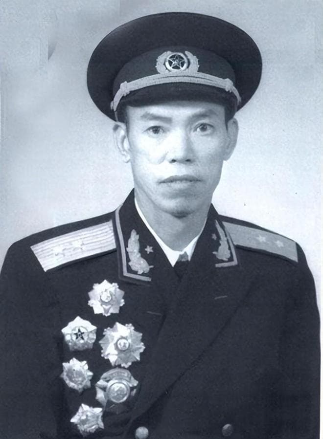 黑山阻击战：梁兴初率3万兵力死守阵地，硬生生将黑山变成了“红山”