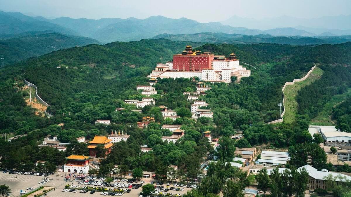 探寻承德美食之旅：前十名必尝地道佳肴，让你品味独特的满族风味