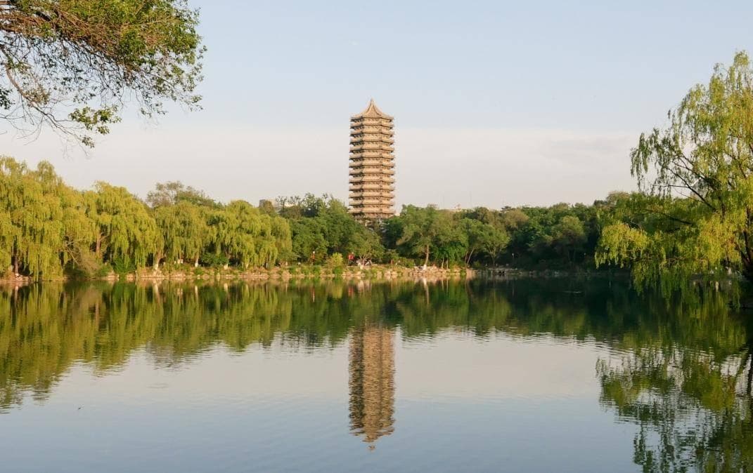 2024中国重点大学竞争力排名：哈工大跻身前十，中科大降至第12