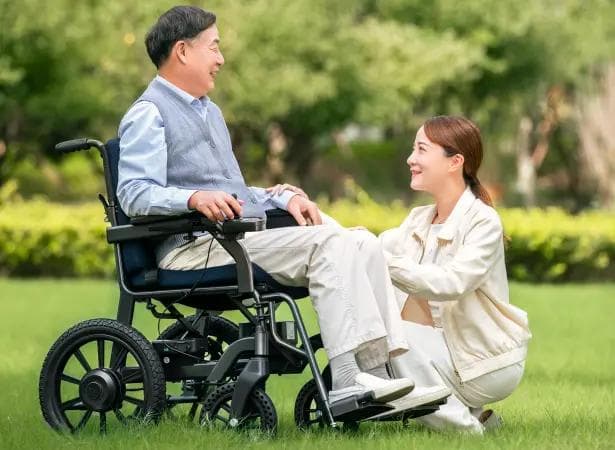 电动轮椅用户真实评测：性能与舒适度大公开