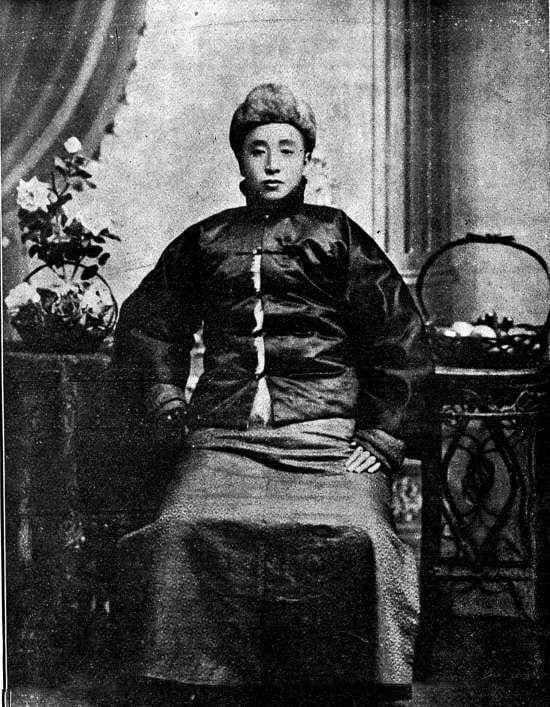 恶少、赌徒、土匪，“东北王”张作霖崛起之路有多坎坷？