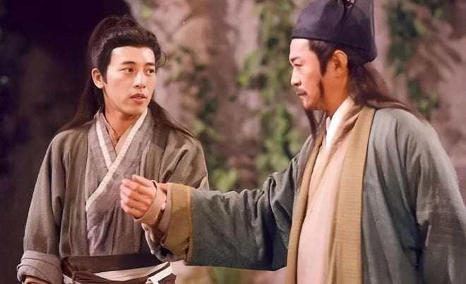 年少不懂，对令狐冲视如己出的岳不群，最后为何越发厌恶令狐冲？