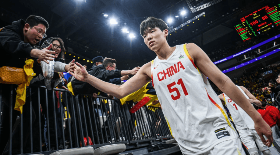 杨瀚森NBA稳了？美媒盛赞杨瀚森，称其或许会成为未来的全明星球员