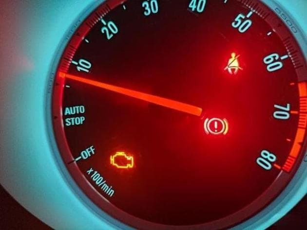 紧急提示灯亮起即停车，多数人忽视后果严重