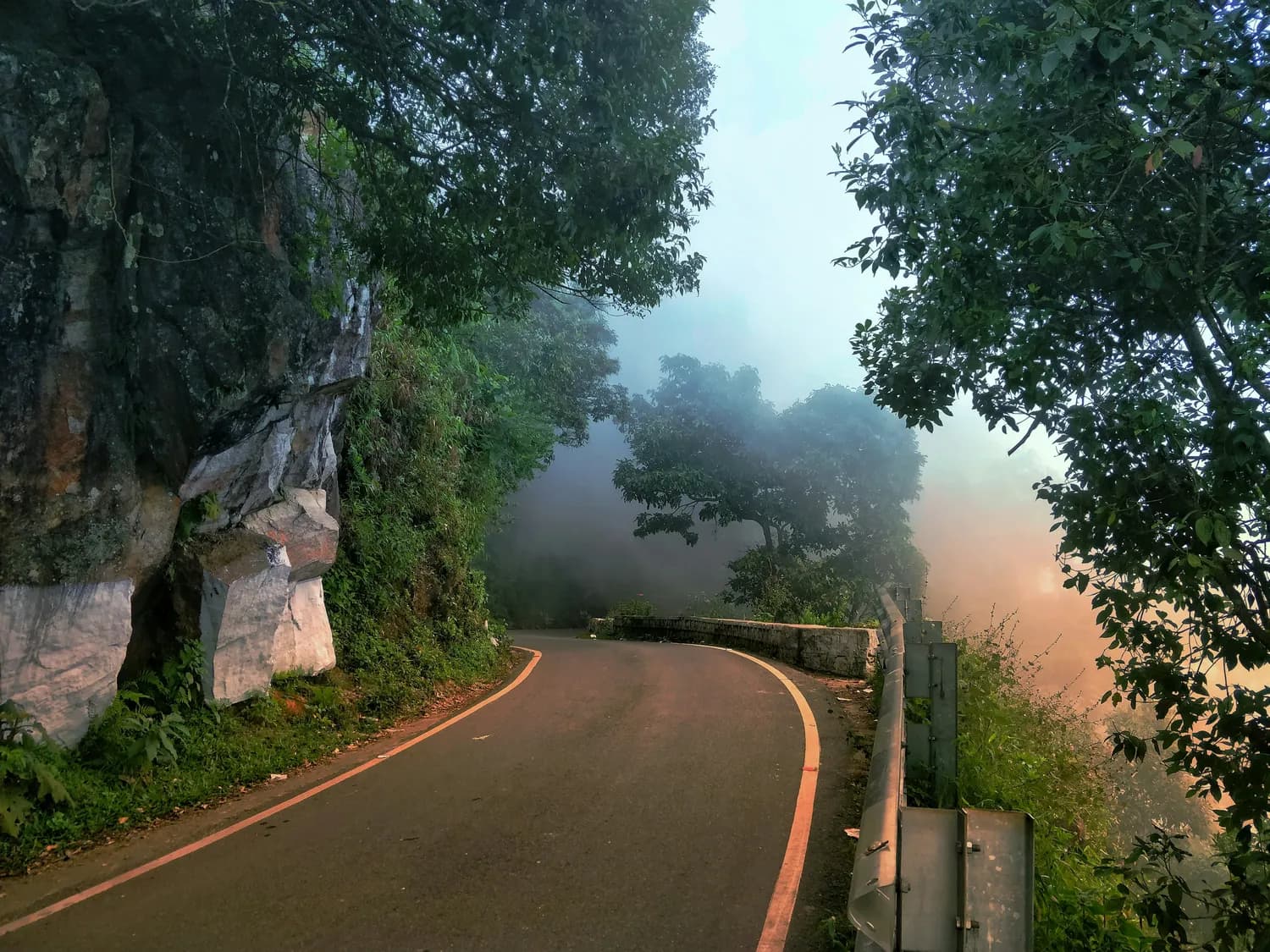 武夷山摄影胜地：一号风景道串联30景区，白云禅寺日出最佳