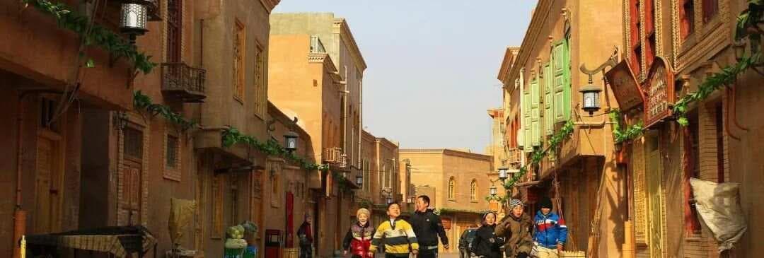 新疆喀什旅行指南：古城风情与民俗文化的深度体验之旅