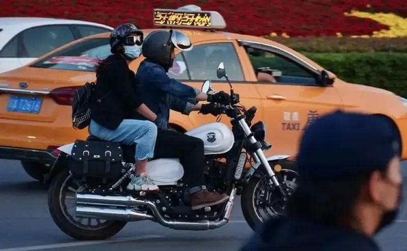 2025开年利好！禁摩令松绑，全国多城解禁，摩托车友：幸福来得太突然