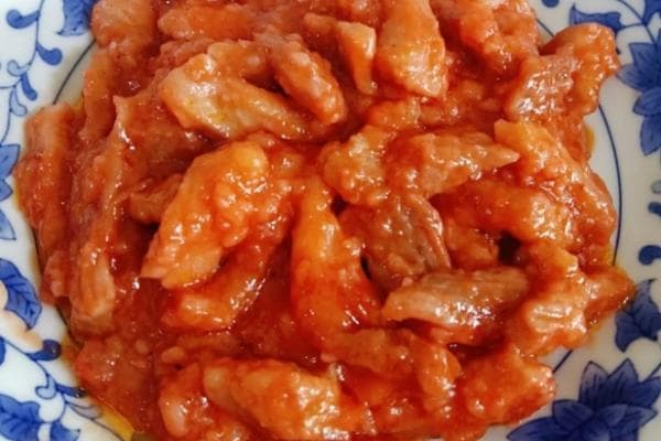 糖醋里脊制作全攻略：从食材选购到成品出锅的详细步骤