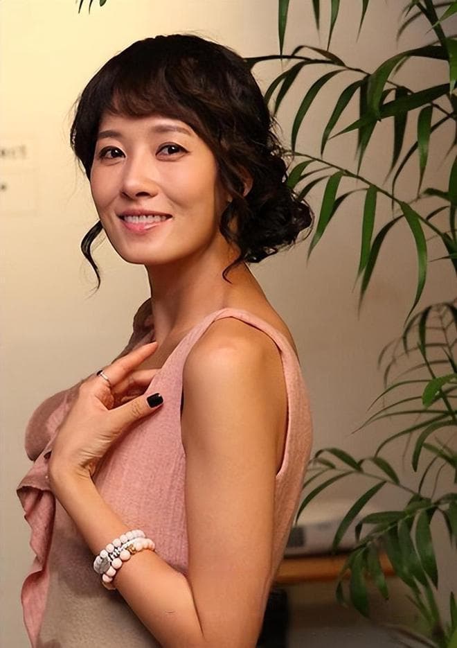 职场女神遇上传统婆婆：李多海新剧引发热议