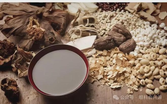 哪有什么飞蚊症，古代都叫云雾移睛，不废话，中医教您怎么治!