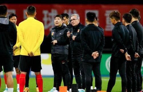 中超联赛主客场表现分析：强队主场优势明显，客战难题待解