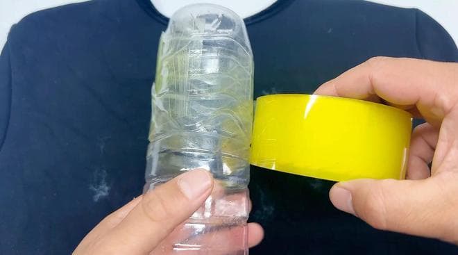 自制粘毛器：矿泉水瓶和胶带的妙用，让衣服告别毛絮困扰