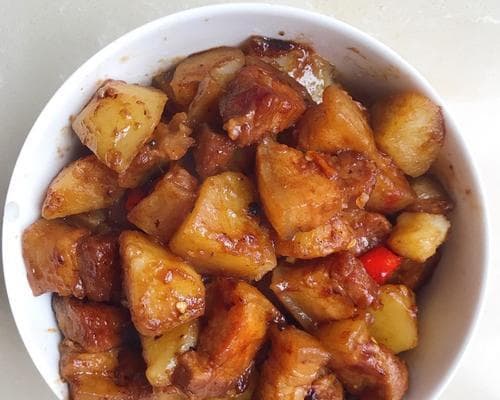 蒜香鸡块焖土豆，美味又健康的家常菜
