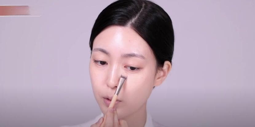 证件照化妆指南：从底妆到眼妆，打造完美证件照妆容
