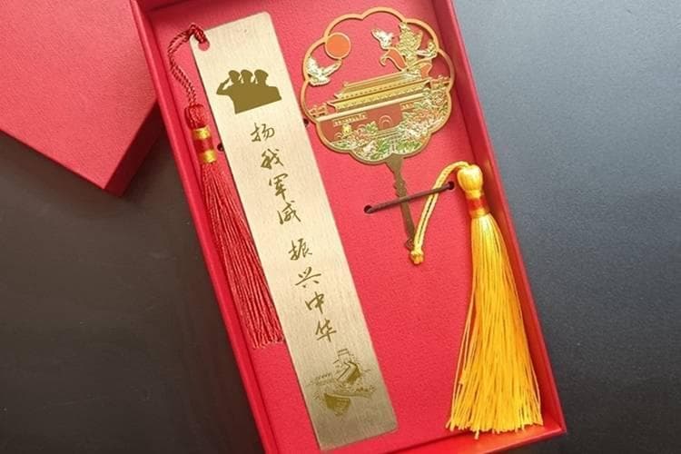 送退伍军人纪念品送什么好？有意义实用小礼物推荐送退伍军人老兵