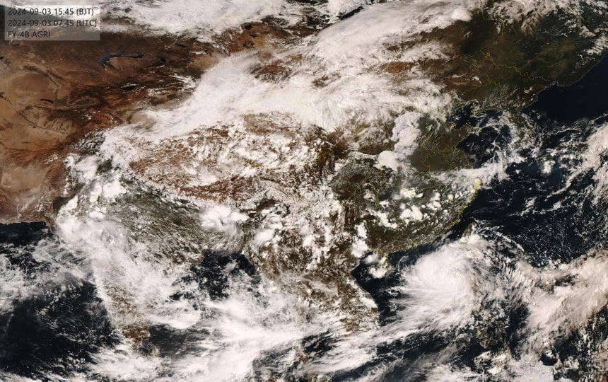 大范围雨云现身新疆沙漠，西北变湿越来越确定？分析：冷空气来了