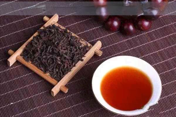 养肝茶的成分和制作方法：如何选择配料以实现护肝效果