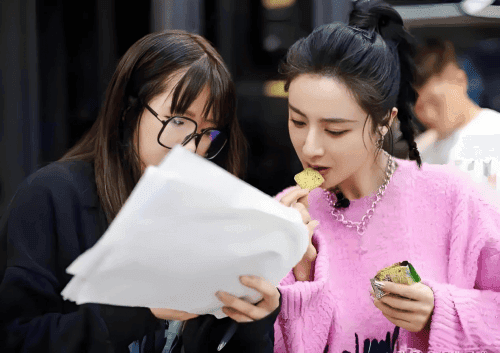 薇娅的故事：从“头部主播”到女企业家的转变