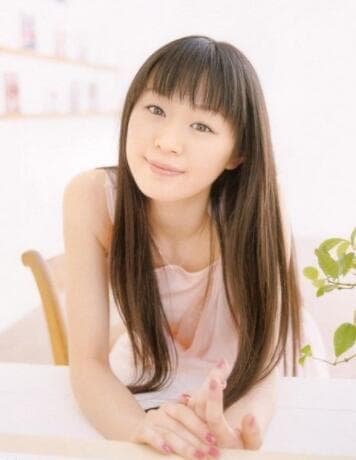 藤咲凪彦（藤咲抚子）：《守护甜心！》中的性别转换角色