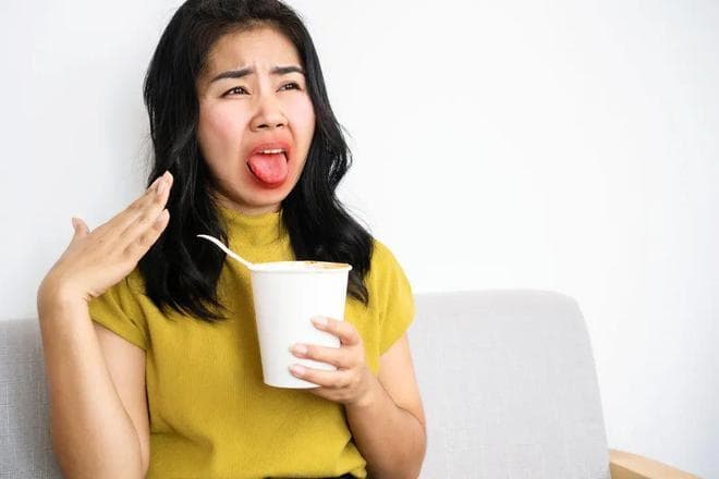 一吃辣或烫的食物就流鼻涕？没想到这居然是一种病！