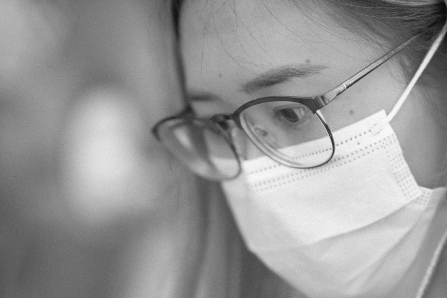 从心理到法律：如何避免防卫过当？