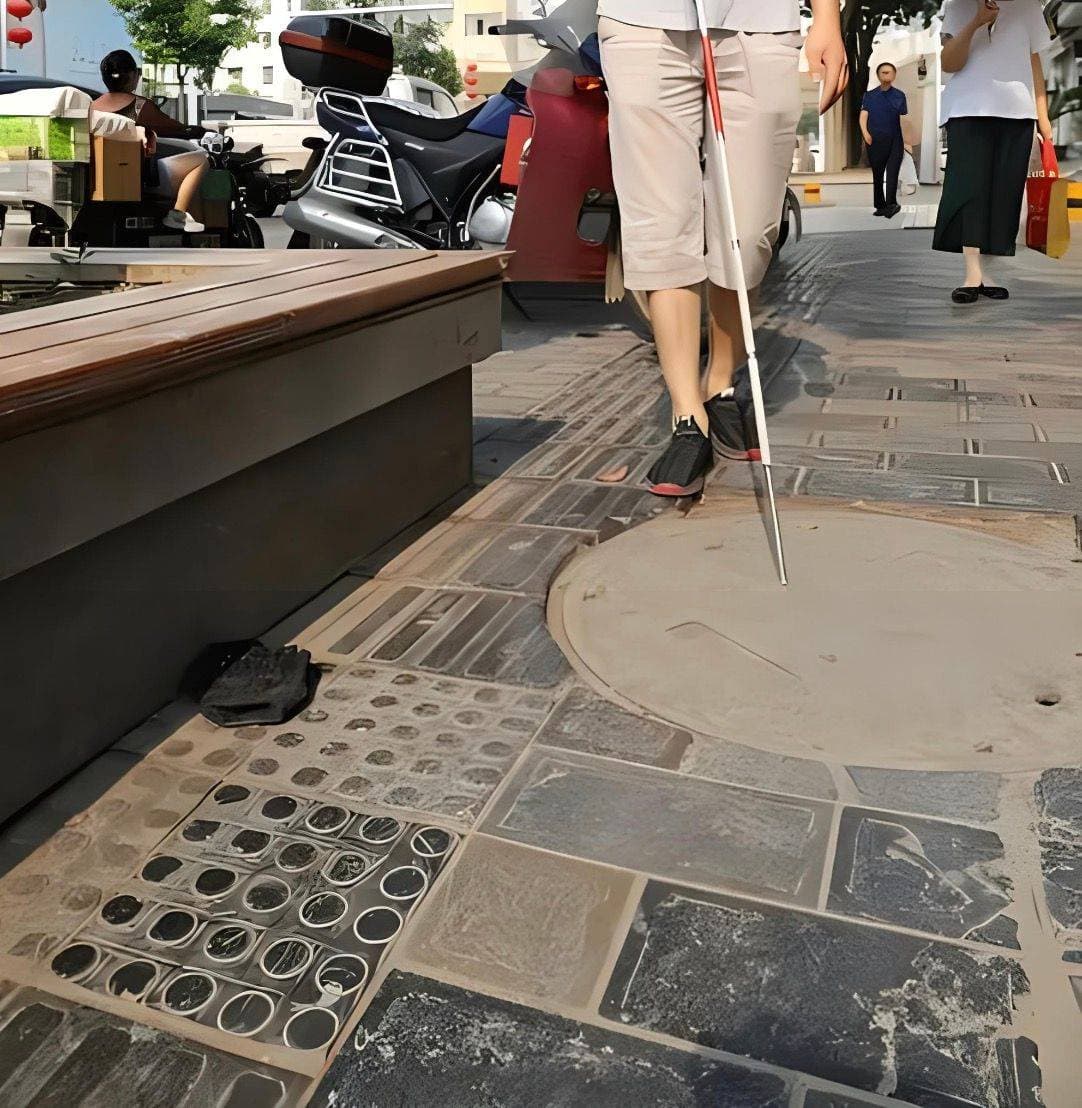 科技助盲：‘盲人生活自理’新策略与智能避障实践