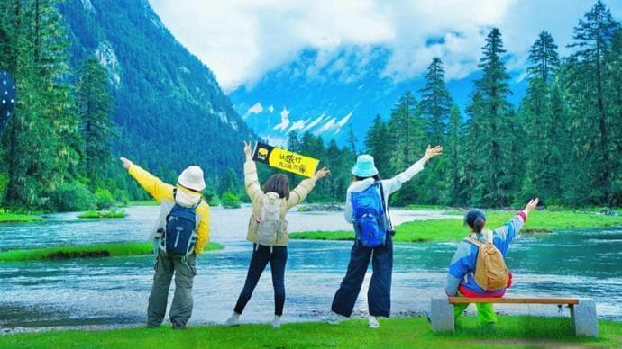 当徒步成为新流行：年轻人在追求什么？