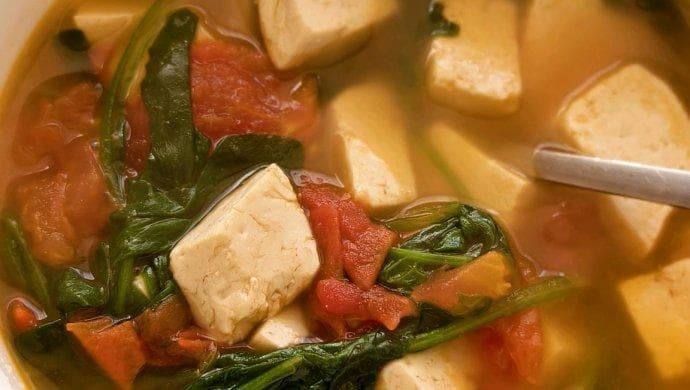 减肥蔬菜豆腐汤