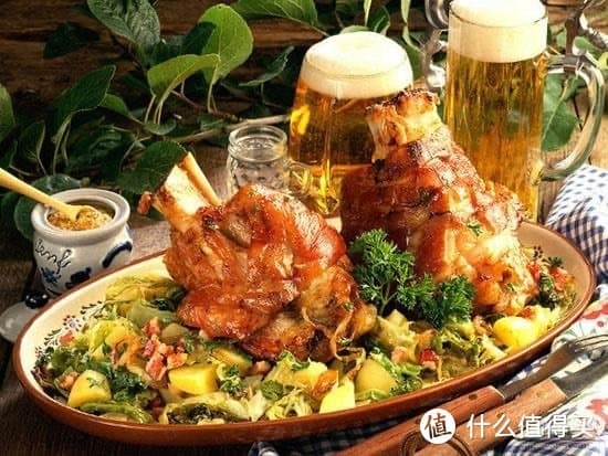 大象：非洲象与亚洲象的形态差异
