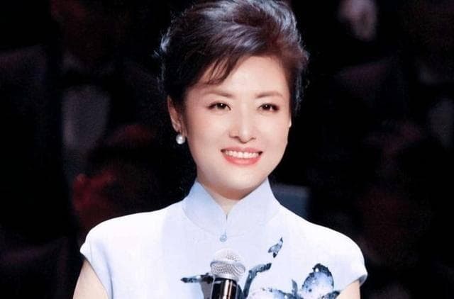 从“央视一姐”到央企董事长：周涛的华丽转身