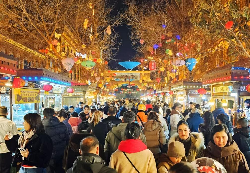 夜游喀什古城，邂逅多彩魅力