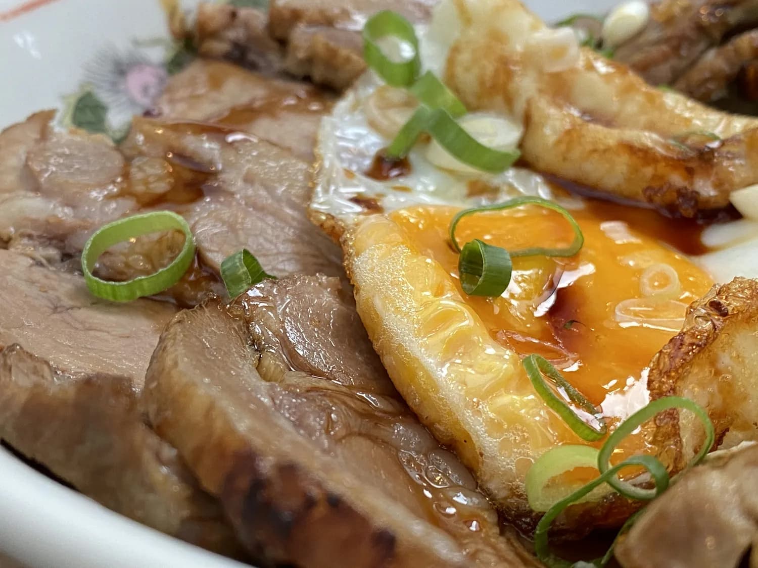长沙必打卡地道美食：亦华家菜屋、老街鱼嘴巴、鲁哥饭店
