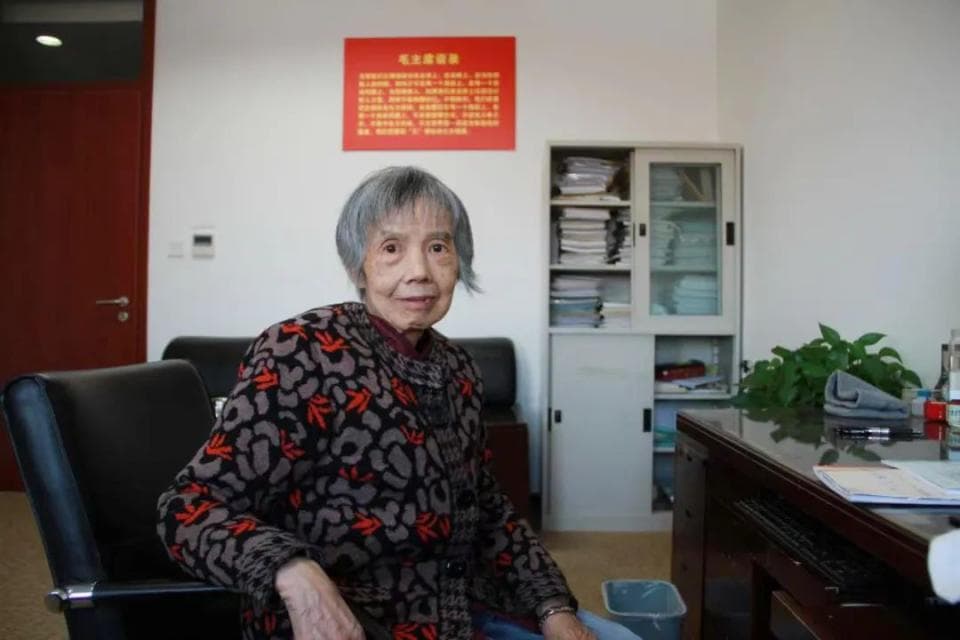 “人生最大的一次刺激”让她造出“中国芯”丨 黄令仪