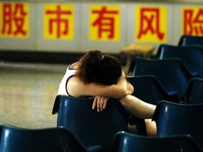 如何理解股票中散户的定义和作用？这种定义对市场有哪些影响？