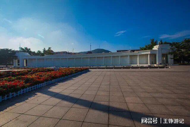 去大连人民广场，按这份攻略玩，体验远超90%游客