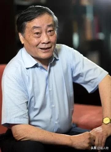 为什么说宗庆后用一瓶水改写了中国商业史？
