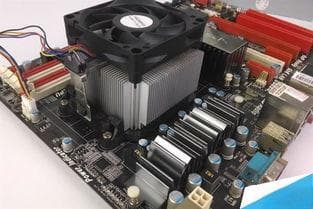 电脑主机散热器怎么装