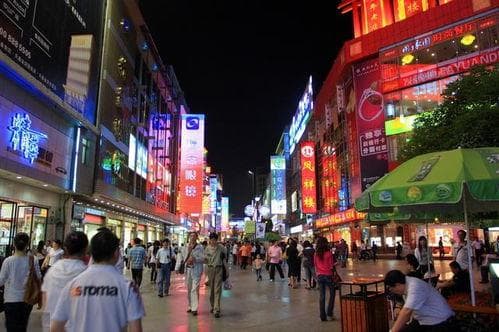 成都必去的八大景点：从武侯祠到大熊猫基地