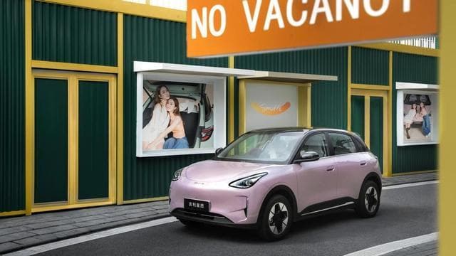 女性购车攻略：预算、使用场景及驾驶体验全面解析电车与燃油车优劣