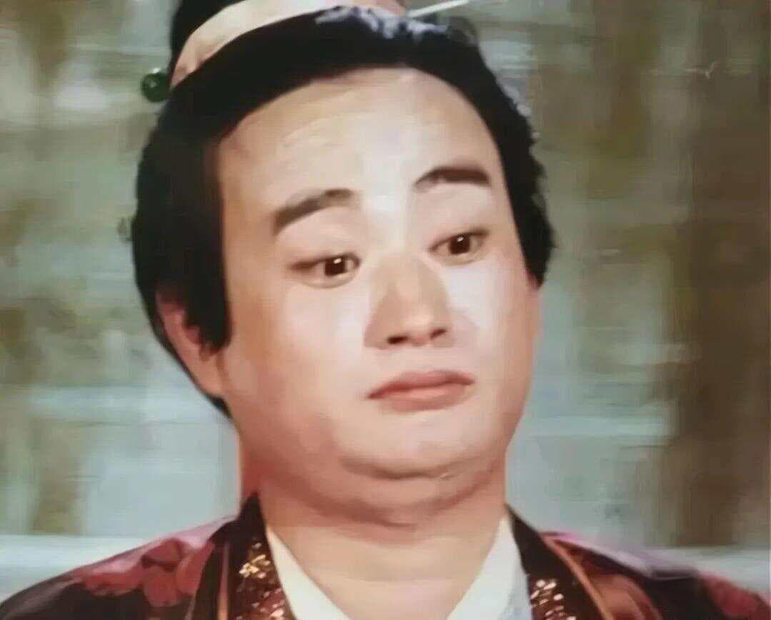 红楼梦随笔：贾琏为何两称薛蟠为“薛大傻子”