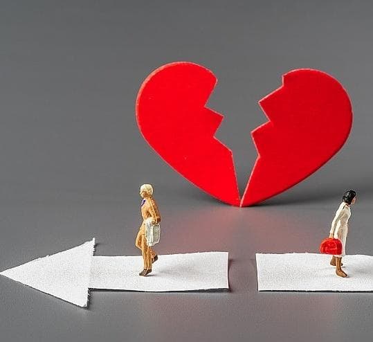 撤销婚姻算离婚吗？撤销后财产和孩子如何分配？律师详解《婚姻登记条例》修订草案