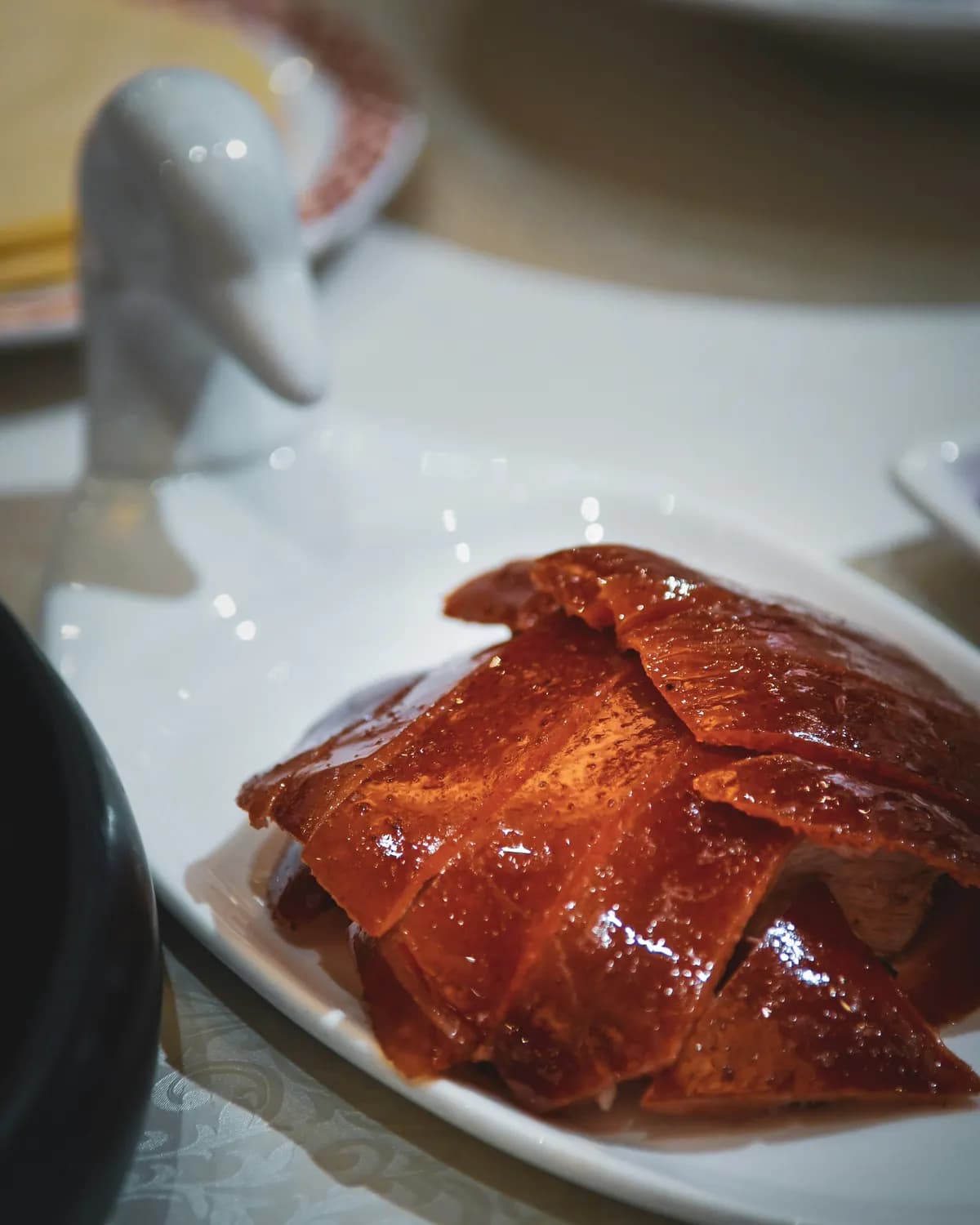温州酱烤鸭：特制酱料与精湛工艺造就百年名菜