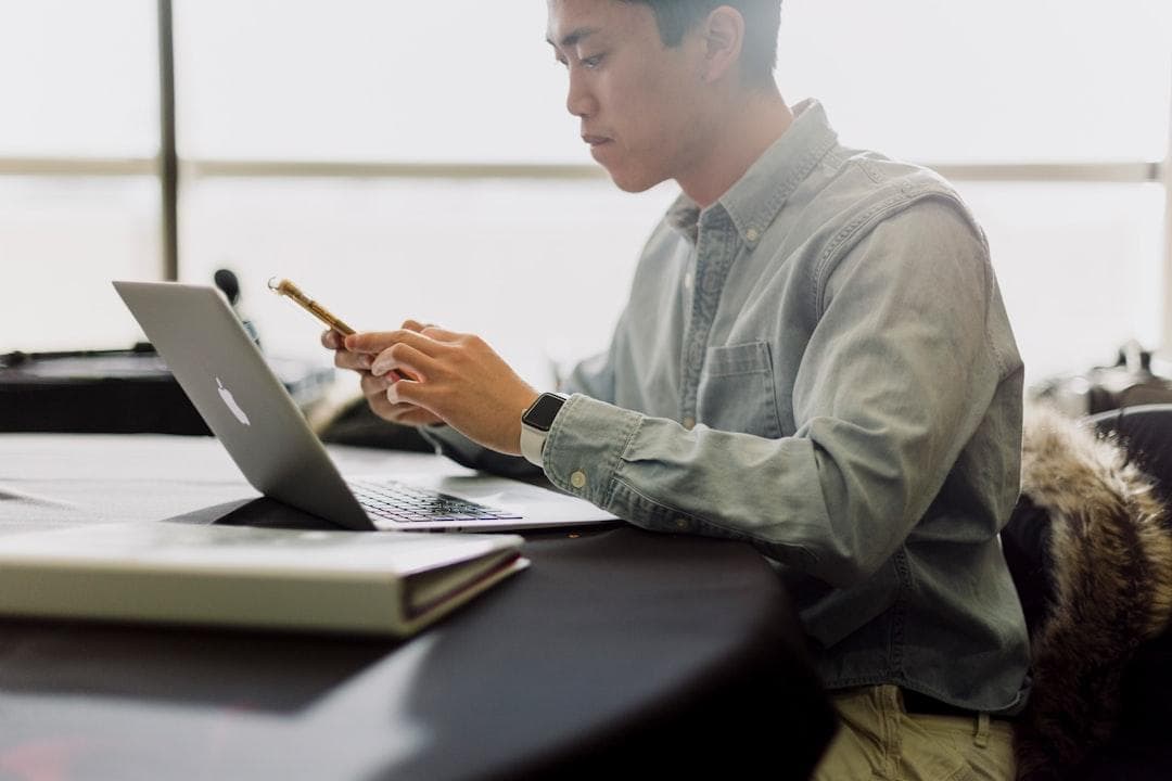 INFP人格适合什么工作？指南：艺术家、服务者、助人者