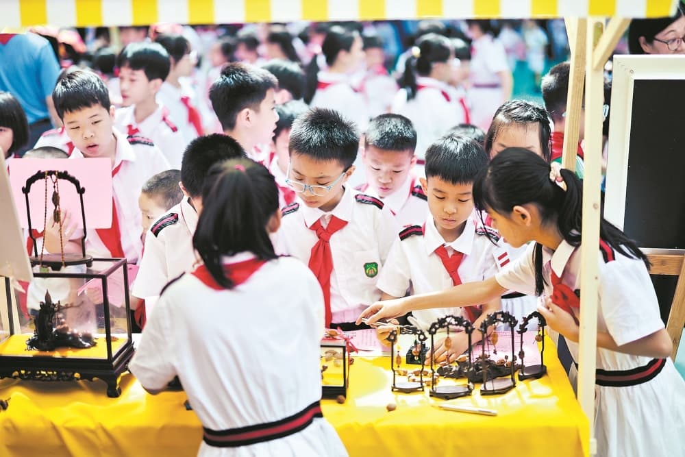 当幼儿的成长被置于镜头前 短视频晒娃如何不变味？