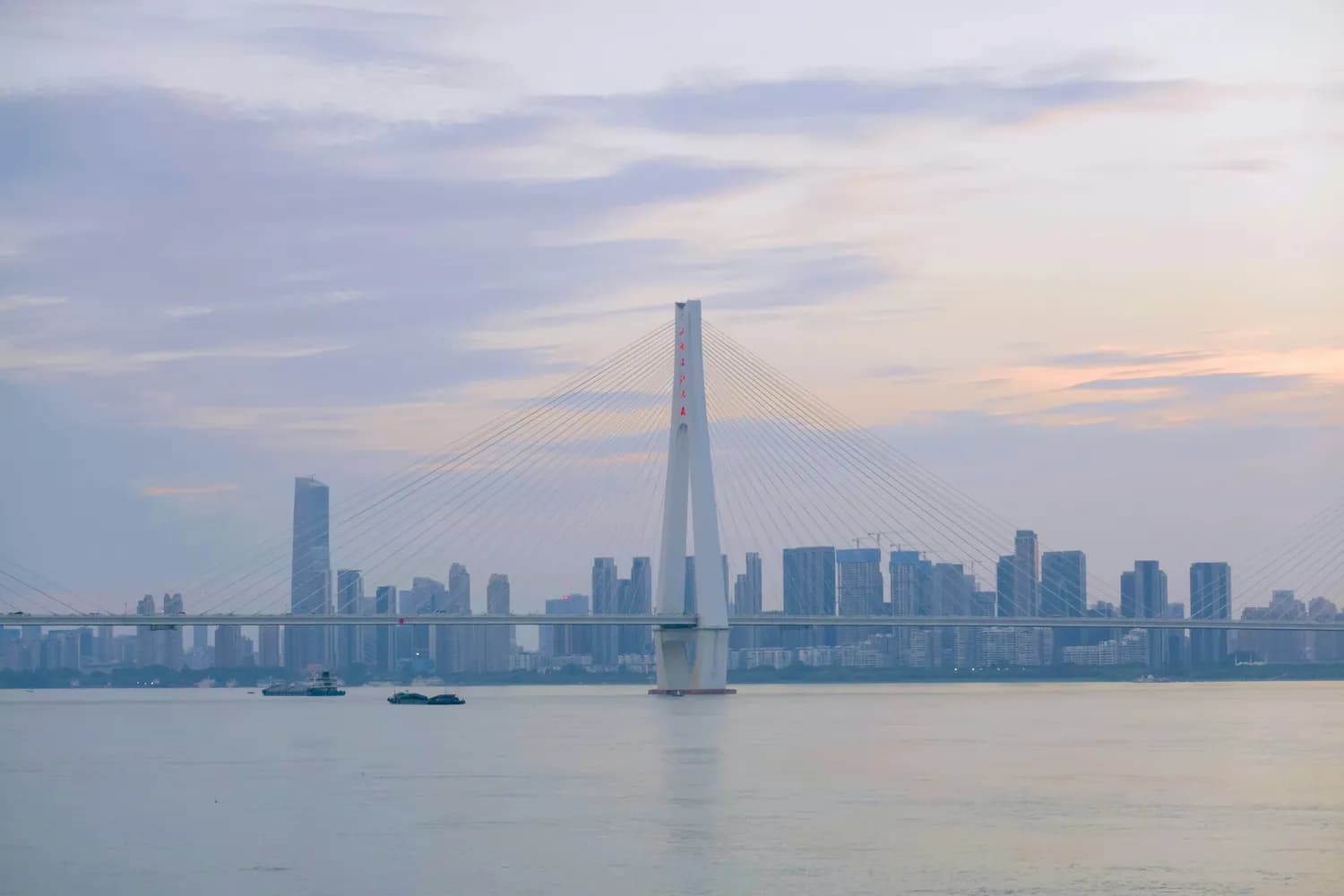 苏州“1030”产业体系：数字经济赋能产业转型升级