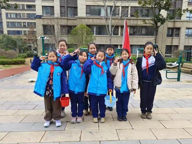 践行雷锋精神，点亮社区文明｜矿山路小学开展学雷锋志愿服务活动